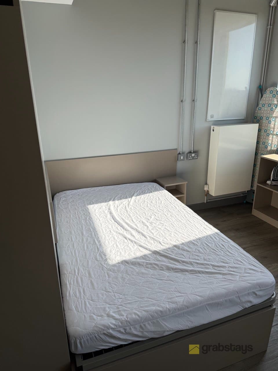 13th Floor Bishop Gate Studio - Image 7