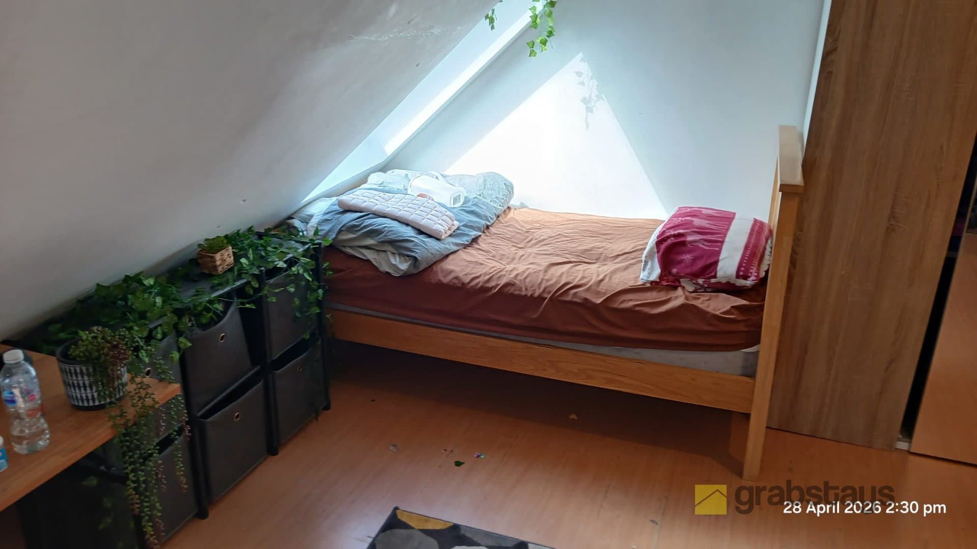 Sharing Room - Image 1