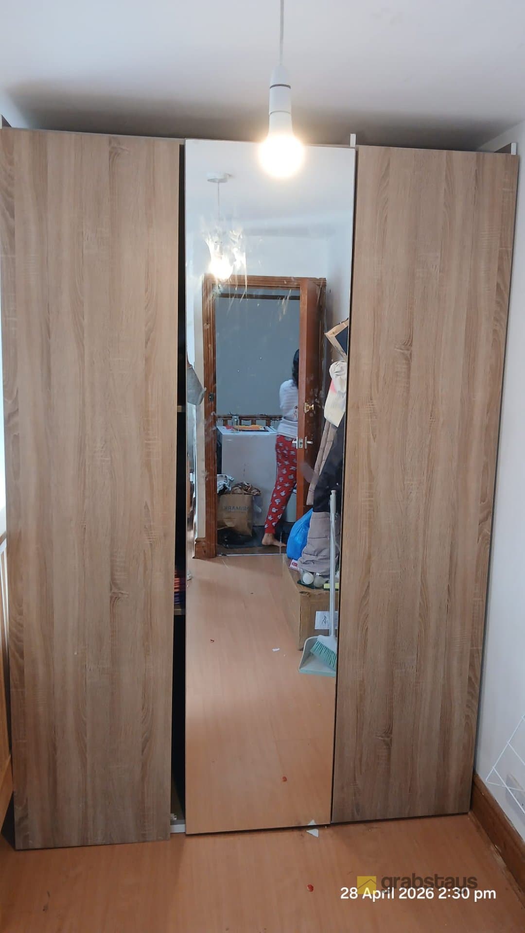 Sharing Room - Image 2