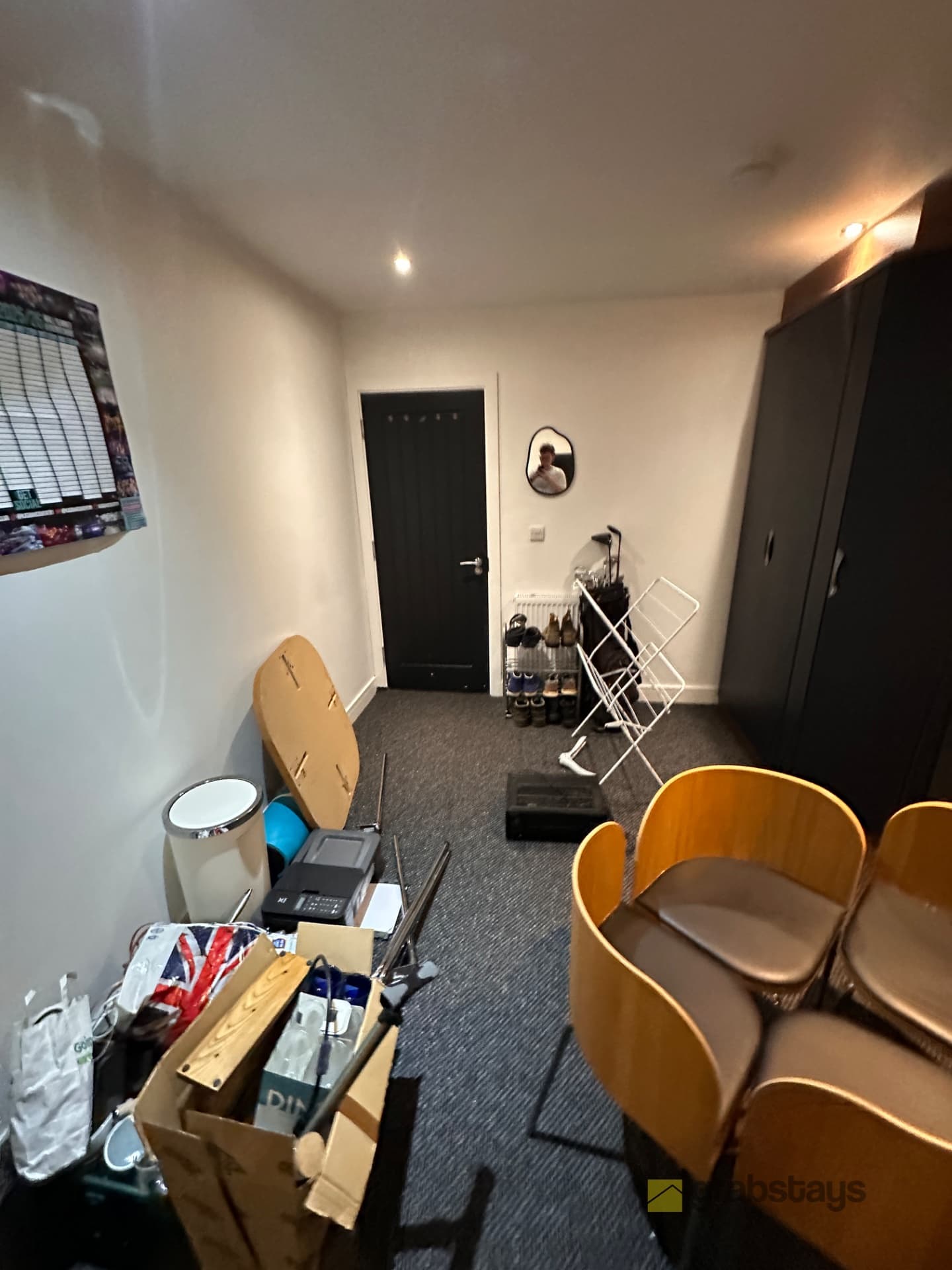 Large en suite room Coventry - Image 3